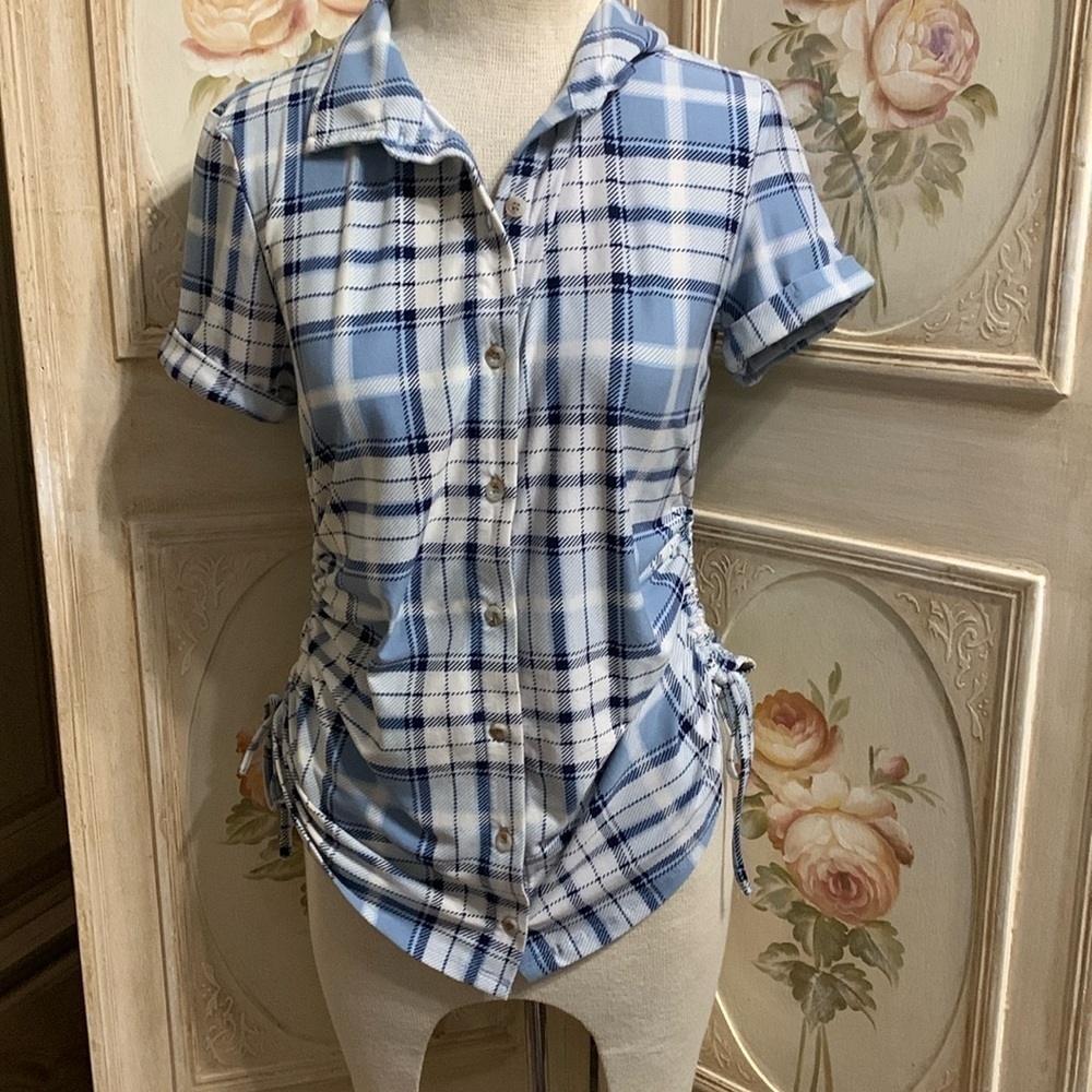 Short sleeve button up shirt